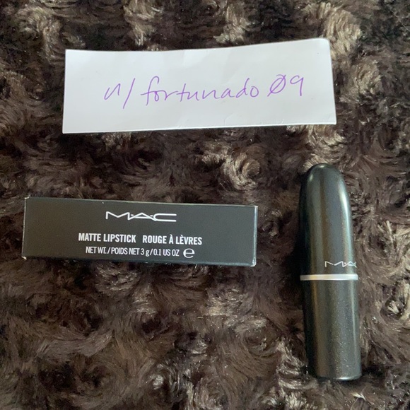 MAC Matte Lipstick in Russian Red EUC - Picture 4 of 4